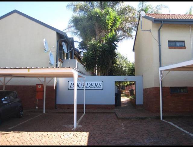 0 BEDROOM APARTMENT FOR SALE IN PHILIP NEL PARK